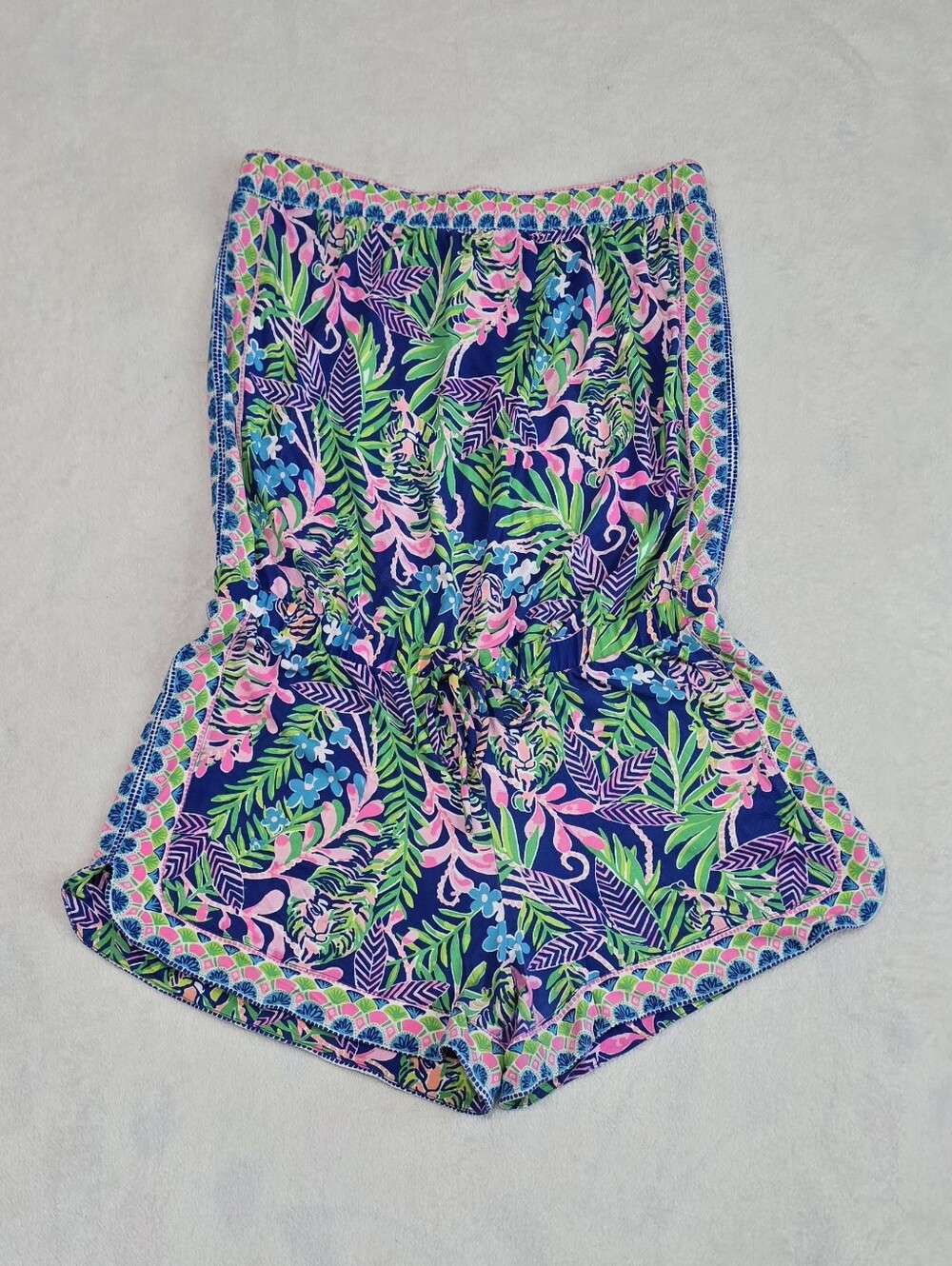 Women's Lilly Pulitzer Romper Strapless Outfit Floral Size Medium Soft Stretchy